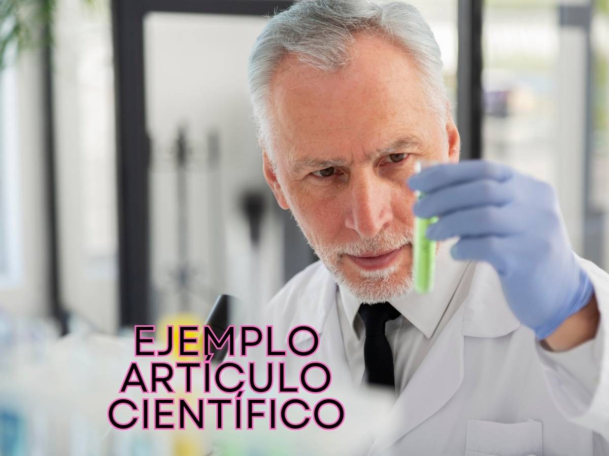 Investigador examinando una muestra en un laboratorio, simbolizando el proceso de investigación para un artículo científico TFG.