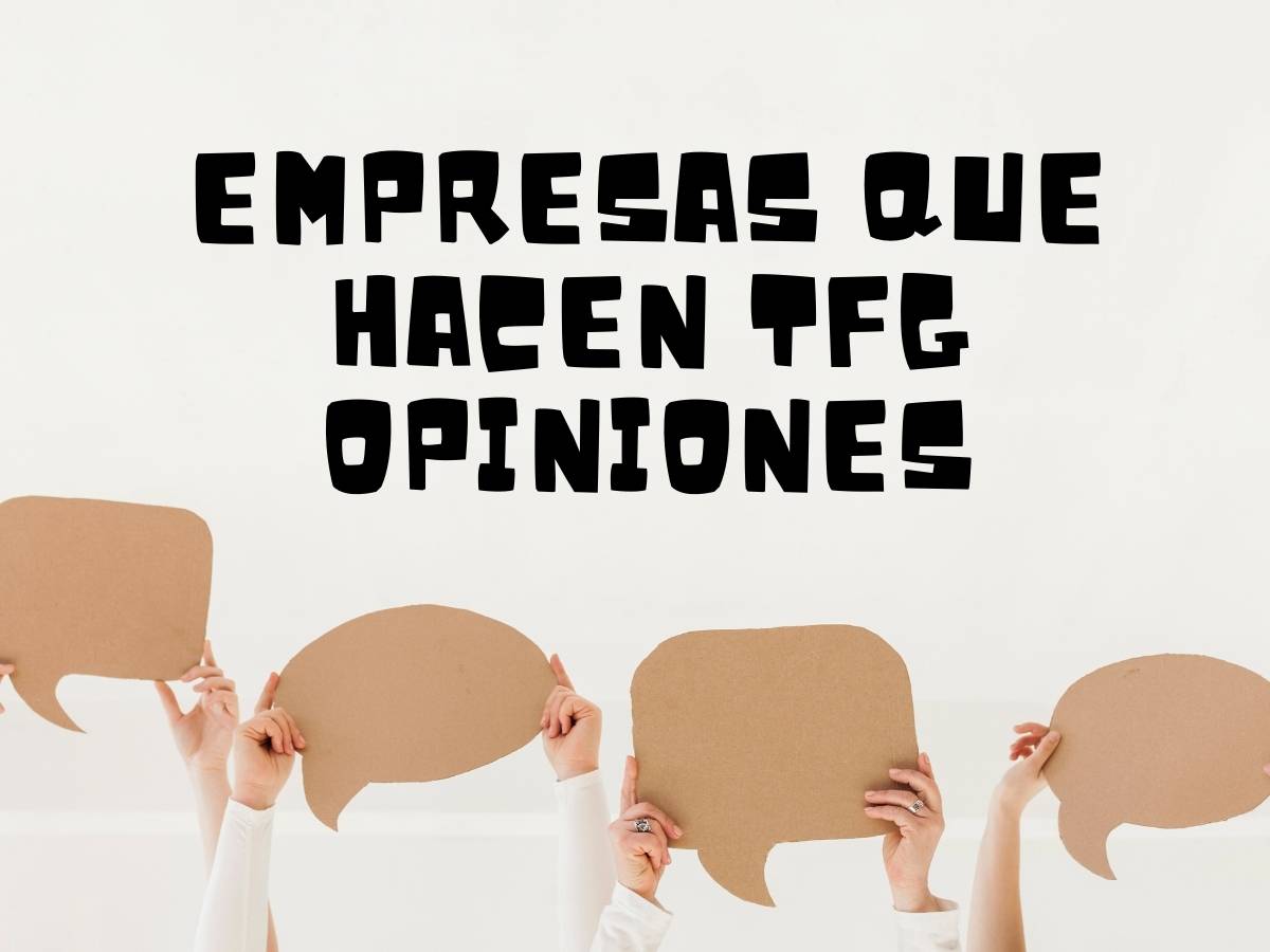 Manos levantando carteles con globos de diálogo, representando diferentes opiniones sobre empresas que realizan TFG.
